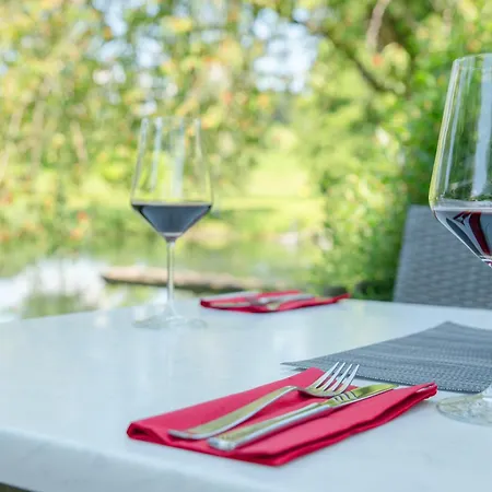 אורחן Landgasthof Adler אמצל