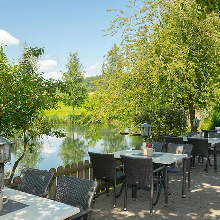 Landgasthof Adler Inn *